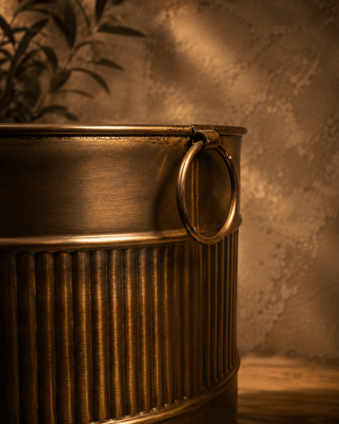 Ribbed Planter