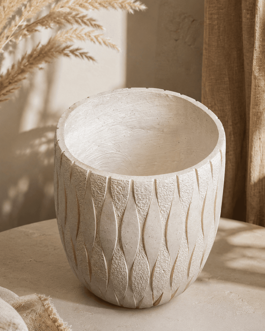 Curvy Clay Planter - Medium